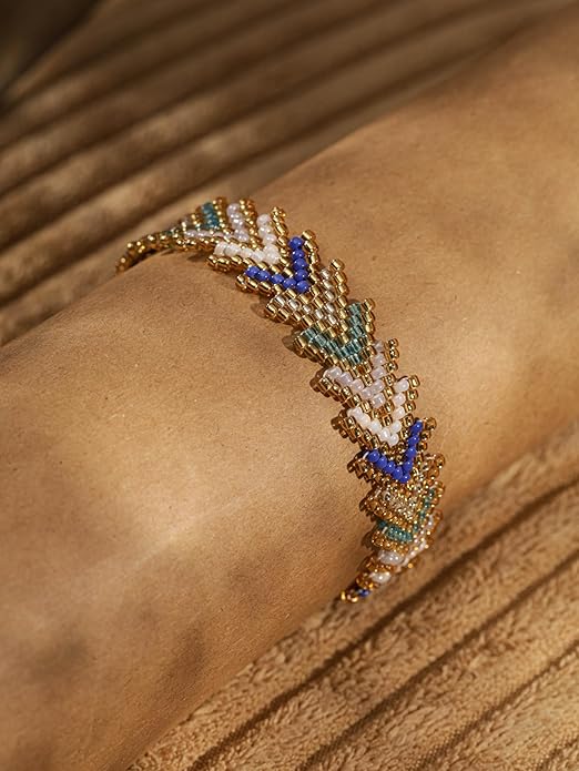 Rice Beads Hand-Woven Rainbow Arrow Flower Pattern Bracelet, Jewelry for Women