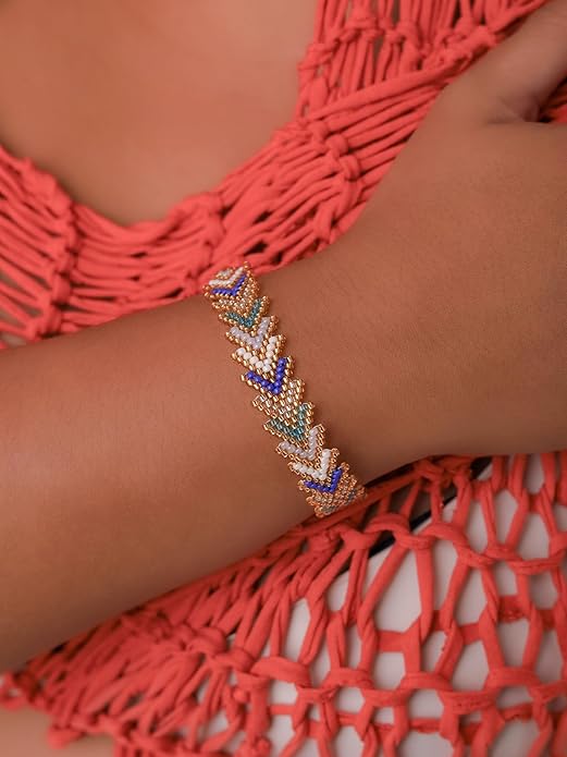 Rice Beads Hand-Woven Rainbow Arrow Flower Pattern Bracelet, Jewelry for Women